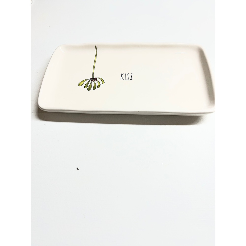 Rae Dunn Artisan‎ Collection Magenta Kiss Mistletoe Christmas Ceramic Tray Cream
